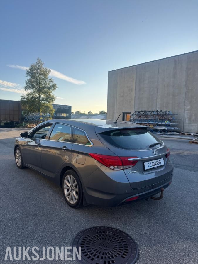 2012 Hyundai i40, 1.7&nbsp;/&nbsp;116hk / Sommer + vinterhjul / Krok / CC&nbsp;/&nbsp;BT, 240000km